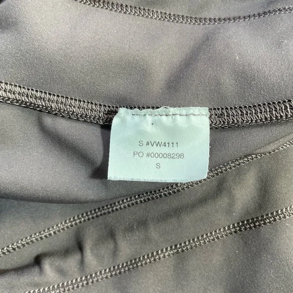 Vuori Daily Split Flare Athletic Legging Yoga Training Sleek Stretchy Size Small - Picture 14 of 14